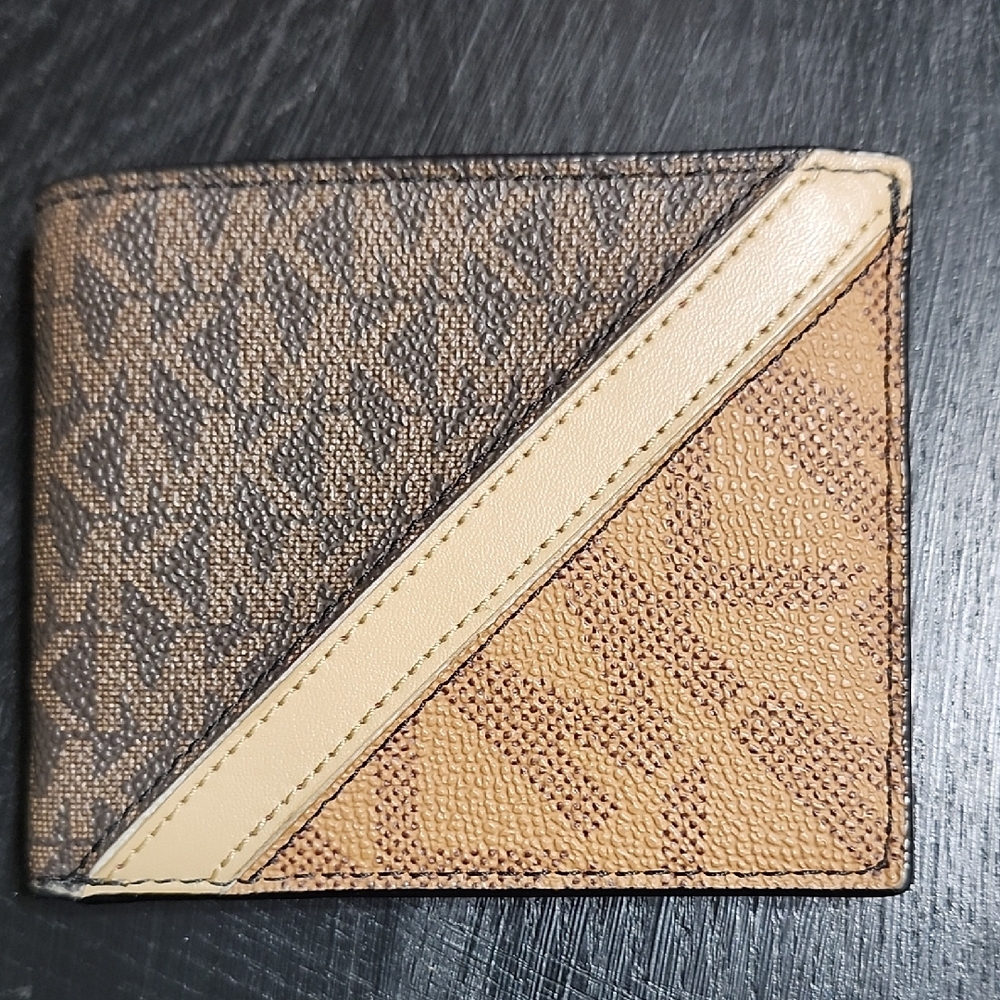 Michael Kors Elegant Brown and Tan Men's wallet